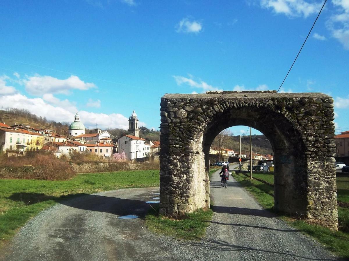 Ai Chiosi Affittacamere Pontremoli Luaran gambar