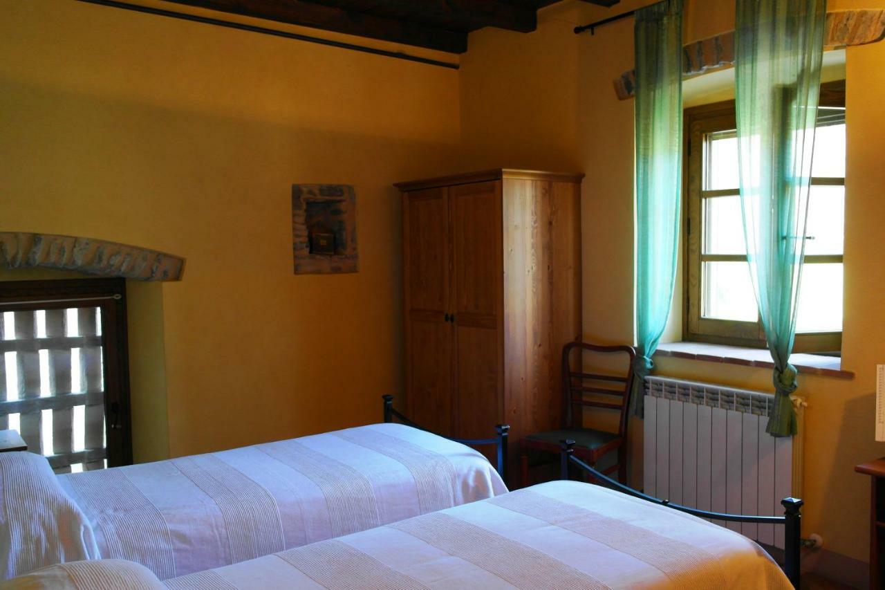 Ai Chiosi Affittacamere Pontremoli Luaran gambar